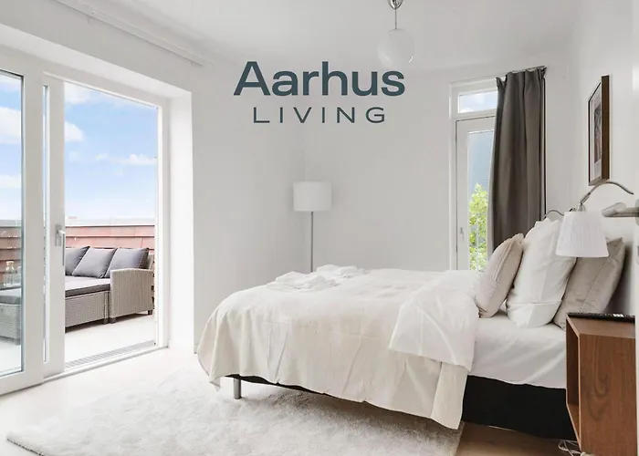 Grand Penthouse Suite With Private Rooftop Terrace